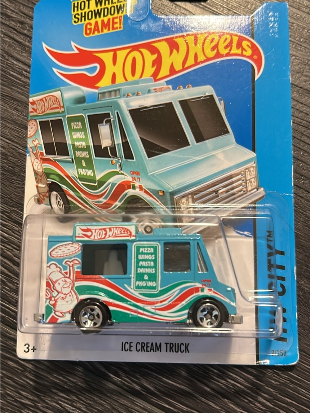 2014 HOT WHEELS ICE CREAM TRUCK HW CITY WORKS 9/250 TEAL Pizza Wings Pasta
